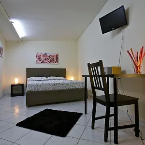 A Casa Di Claudio Casa vacanze Aeroporto di Catania Fontana Rossa